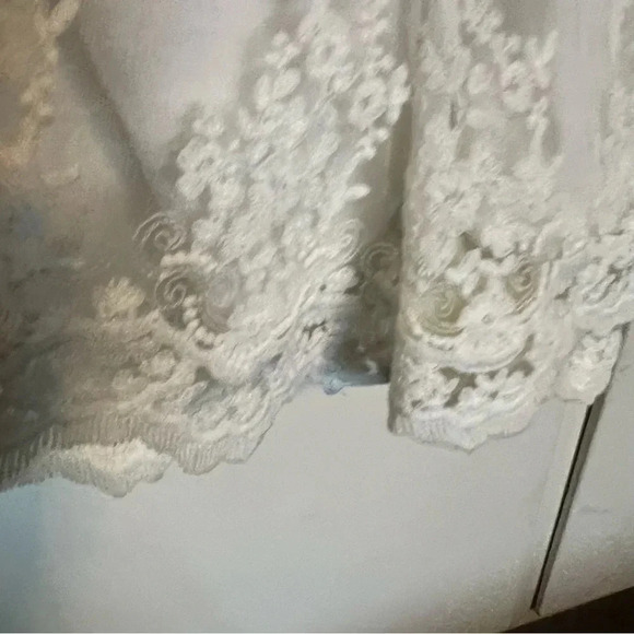 Very J White Lace Romper 3/4 Sleeves Size Large - Picture 7 of 15